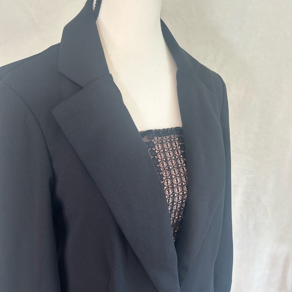 Black Blazer - Picture 4 of 7
